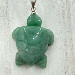 Turtle necklace green aventurine sea turtle silver plated 18” NEW handmade calm